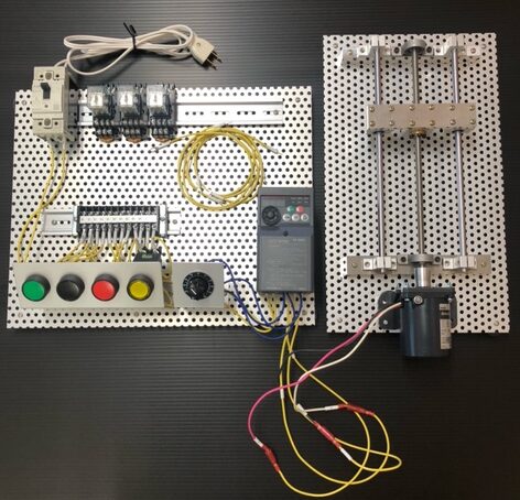 インバータ実習用キットの全体写真